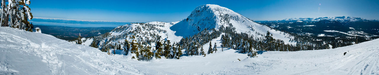 Winter snow covered mountains of Mount Washington Resort