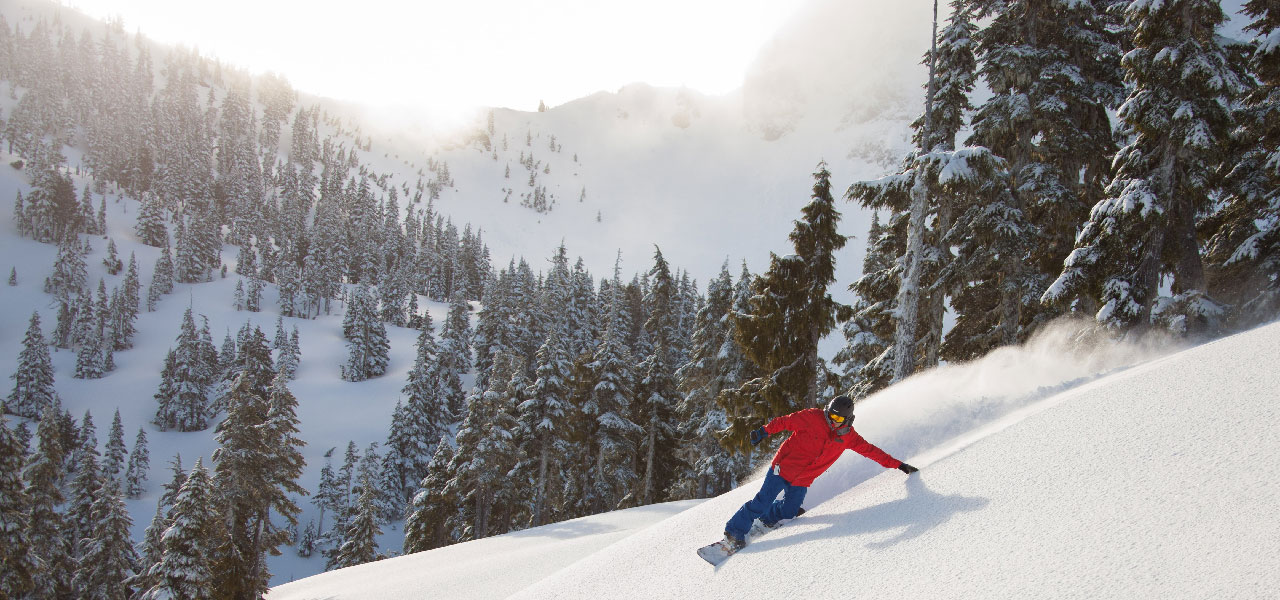Snowboarding at Mount Washington Alpine Resort